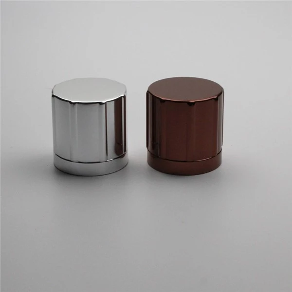 Klassisk parfymehette i aluminium